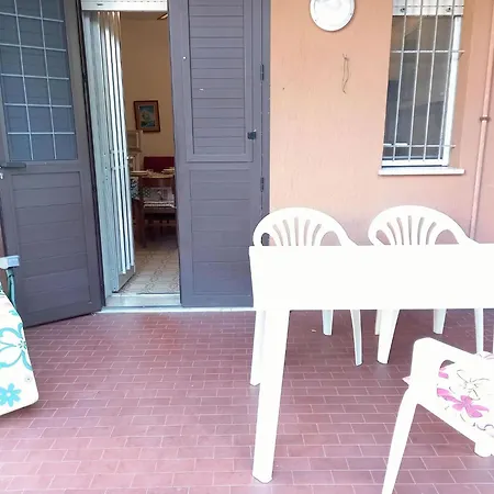 شقة Attractive With Private Garden *